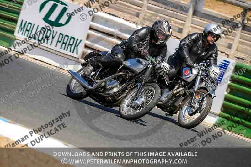 Vintage motorcycle club;eventdigitalimages;mallory park;mallory park trackday photographs;no limits trackdays;peter wileman photography;trackday digital images;trackday photos;vmcc festival 1000 bikes photographs